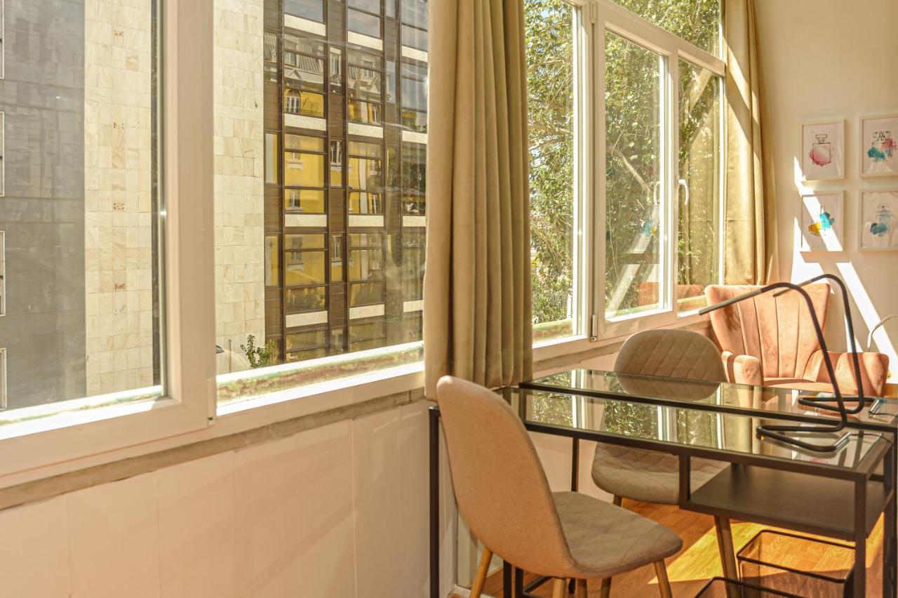 Guesthouse Marques De Pombal - 8 Bedroom Apartment Lissabon Exterior foto